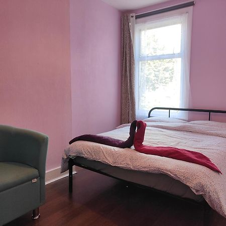 Charming Double Bed Retreat Hotel Лондон Екстериор снимка
