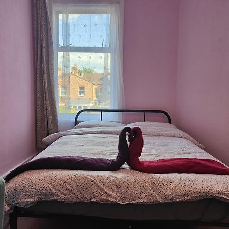 Charming Double Bed Retreat Hotel Лондон Екстериор снимка