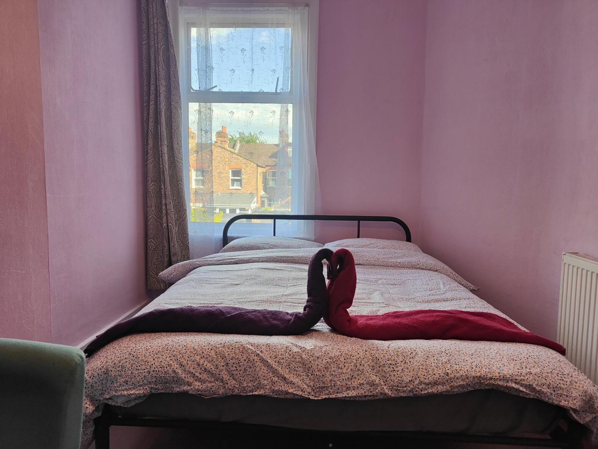Charming Double Bed Retreat Hotel Лондон Екстериор снимка