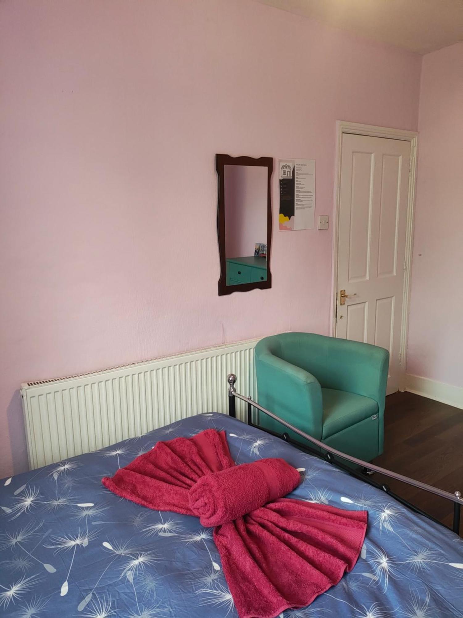 Charming Double Bed Retreat Hotel Лондон Екстериор снимка